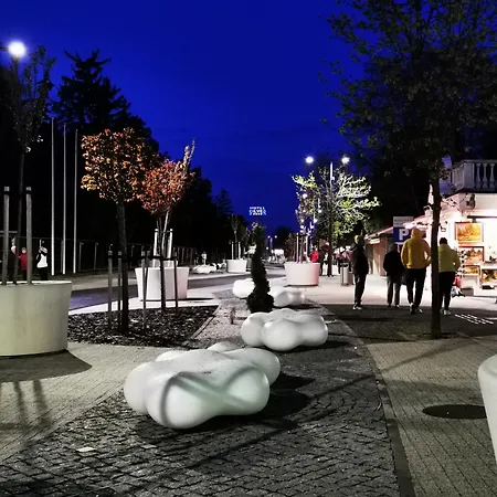 Retai Edit Szieszta Lägenhetshotell Hajdúszoboszló