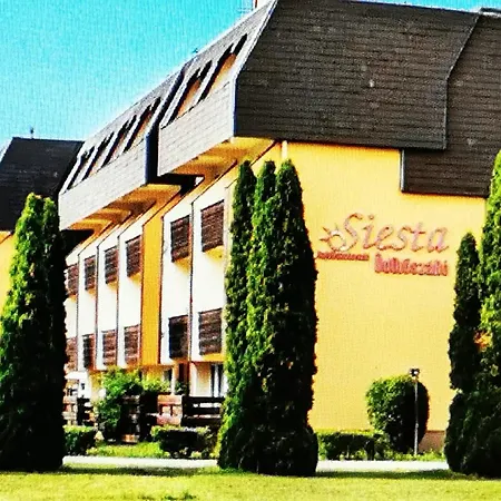 Retai Edit Szieszta Lägenhetshotell Hajdúszoboszló